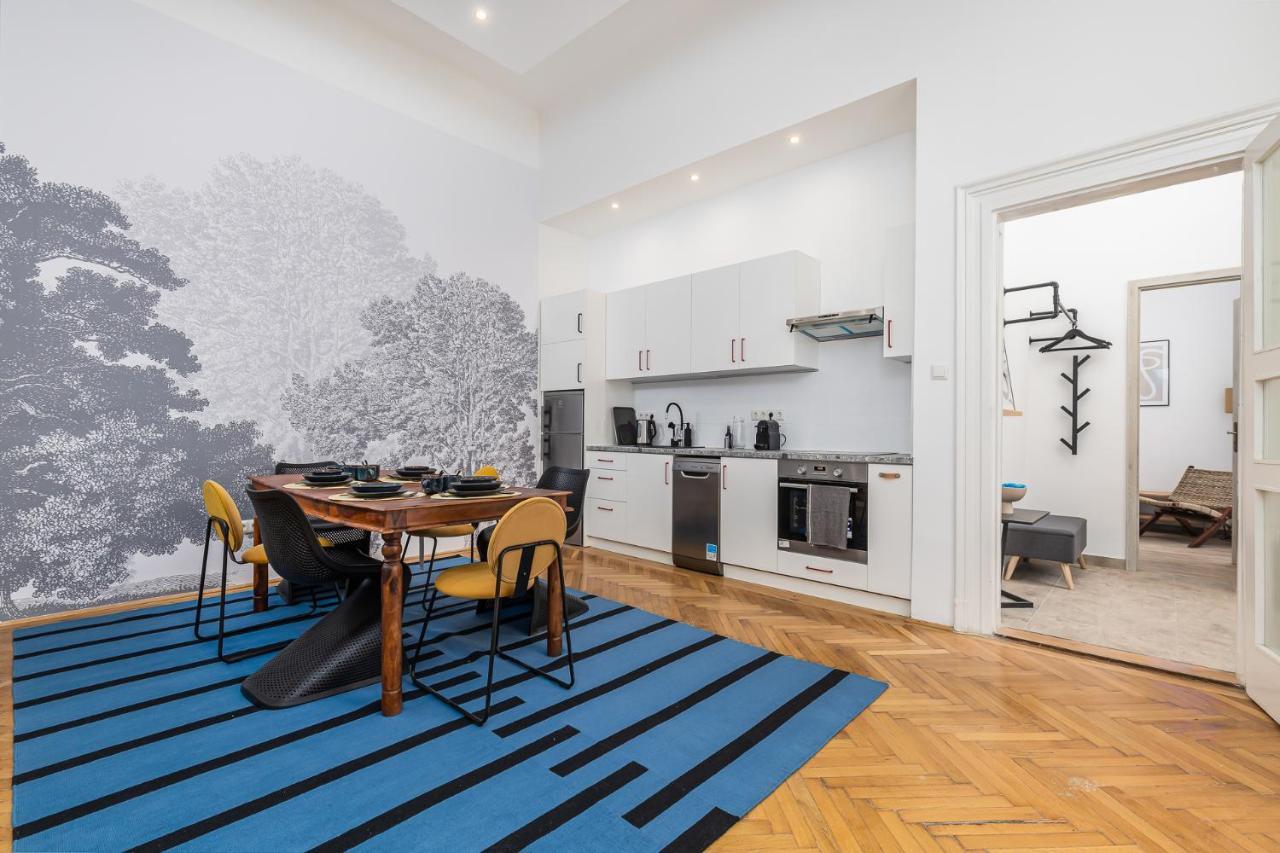 City Center Apartment With Balcony 布达佩斯 外观 照片